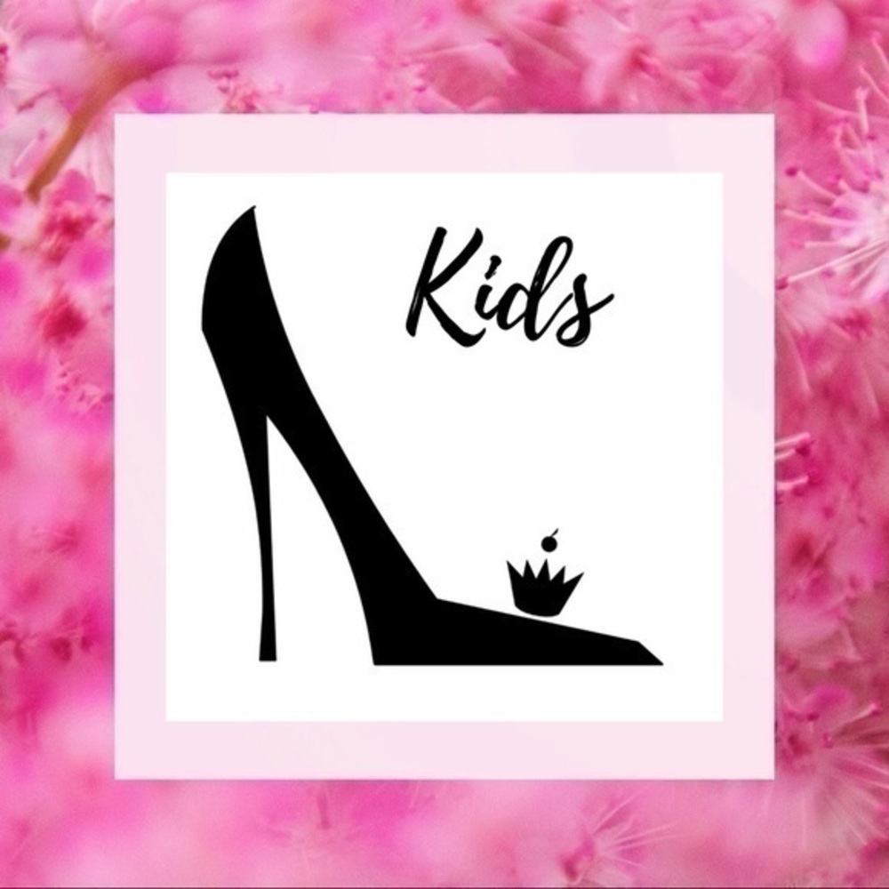 Kids clothing